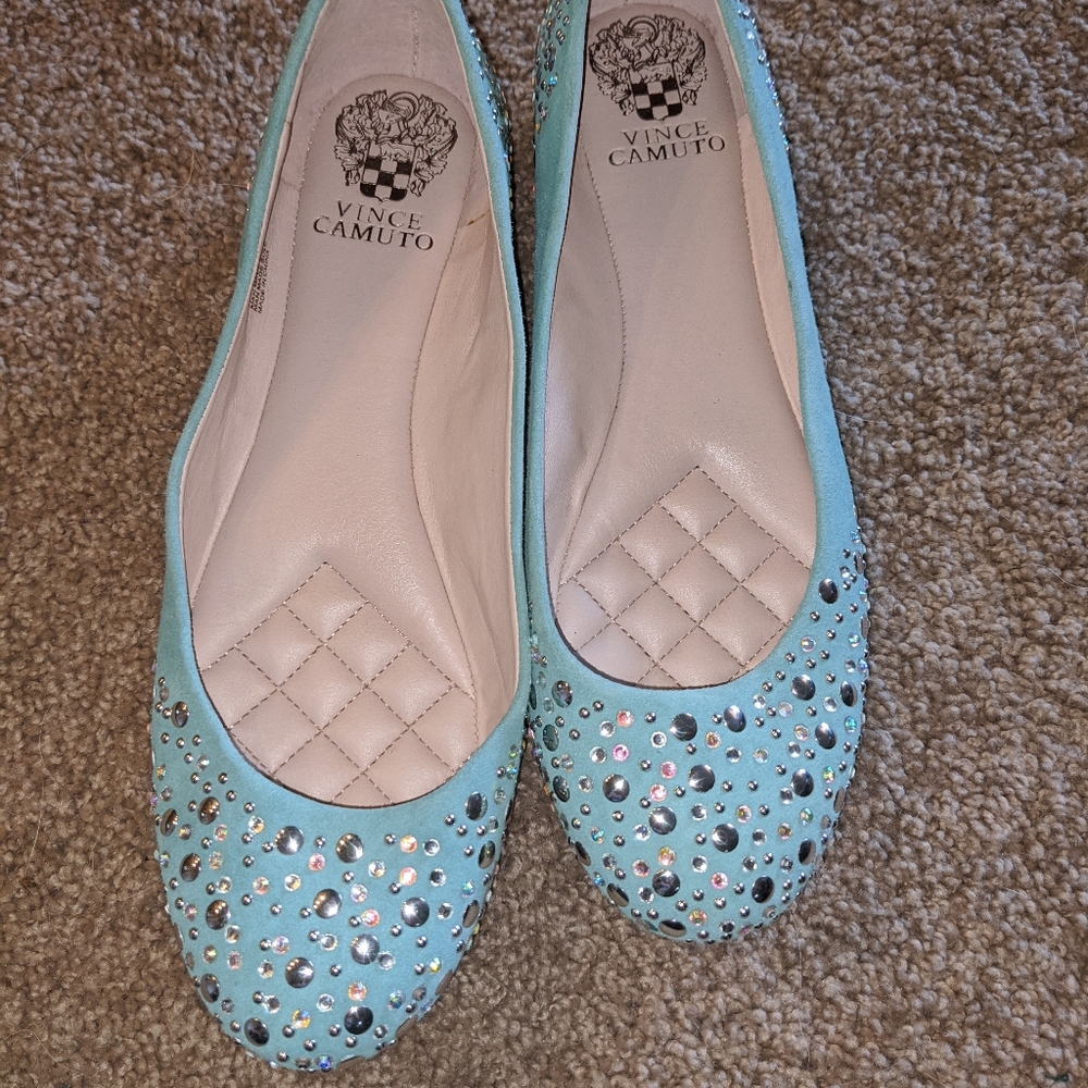 Vince Camuto flats